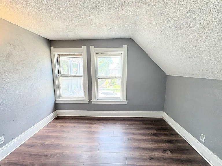 4032 Vermaas Ave #2 — Photo 13