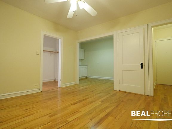2nd image of 540 W Wellington Ave #540111