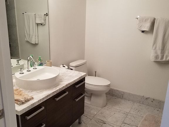 5th image of 300 S Biscayne Blvd #25