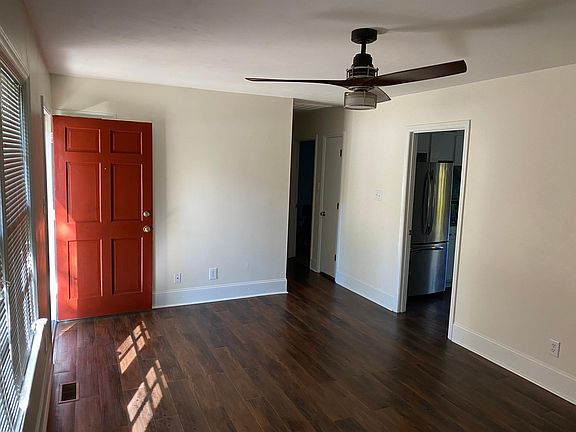 4th image of 1013B Brownlea Dr