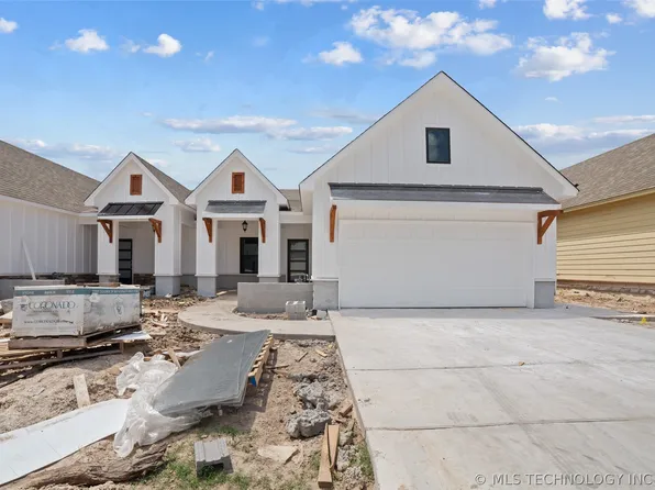 1921 W Huntsville Pl, Broken Arrow, OK 74011