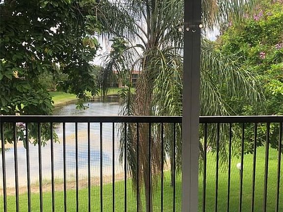 4th image of 5731 Coral Lake Dr #5731