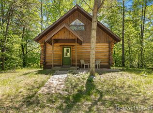 2976 W 1 Mile Rd, White Cloud, MI 49349