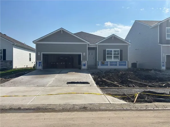 25255 W 177th Ter, Gardner, KS 66030