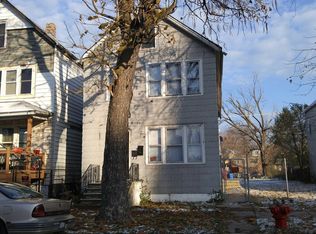 8237 S Brandon Ave, Chicago, IL 60617