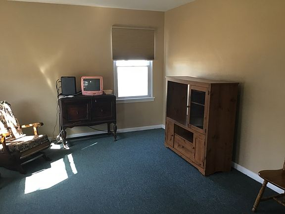 3rd image of 3082 Arnold Ave