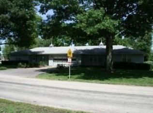 417 N Houston St, Adrian, MO 64720