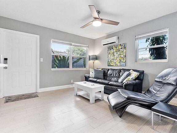 4th image of 1086 NE 36th Street