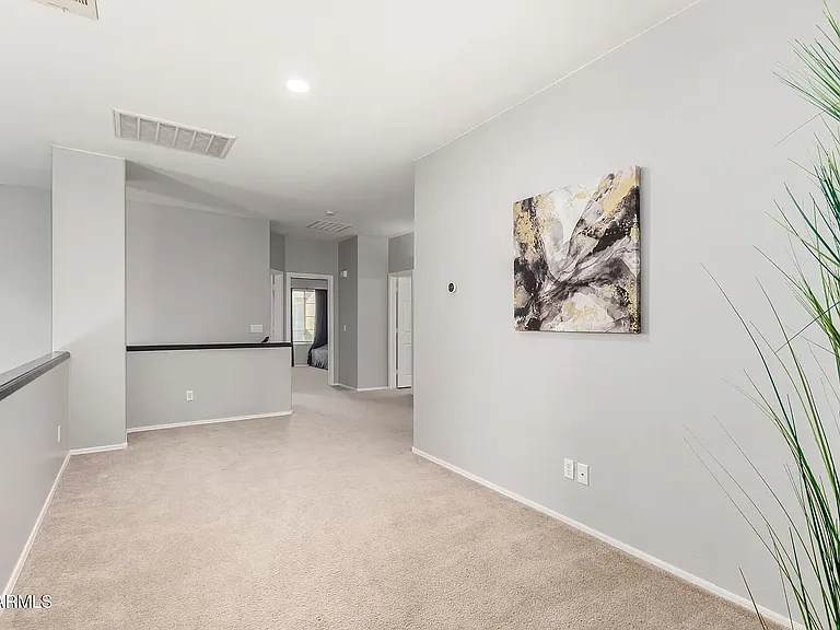 706 W Green Tree Dr — Photo 7
