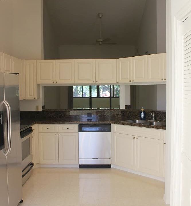 Spacious Open Kitchen