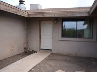 47015 N New River Rd, Phoenix, AZ 85087