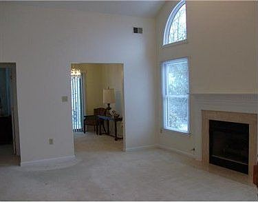 3rd image of 1103 Hunt Club Dr