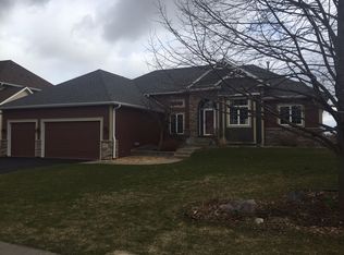 8061 9th Street Way N, Oakdale, MN 55128