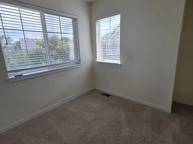 12856 Jasmine St #F — Photo 30