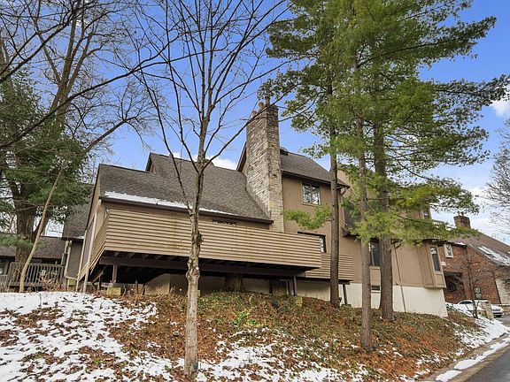 5th image of 110 Whieldon Ln