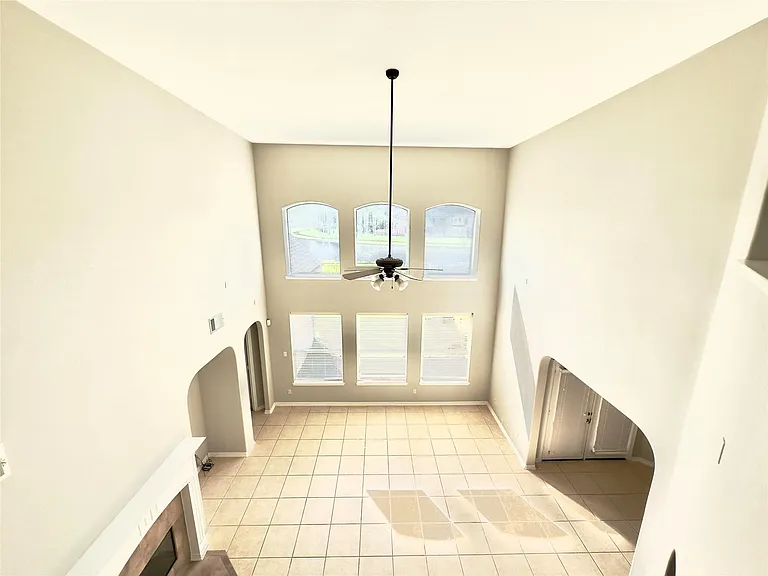 3819 Rivermoss Ln — Photo 4