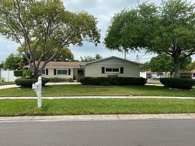 1st image of 4816 Arrowwood Dr
