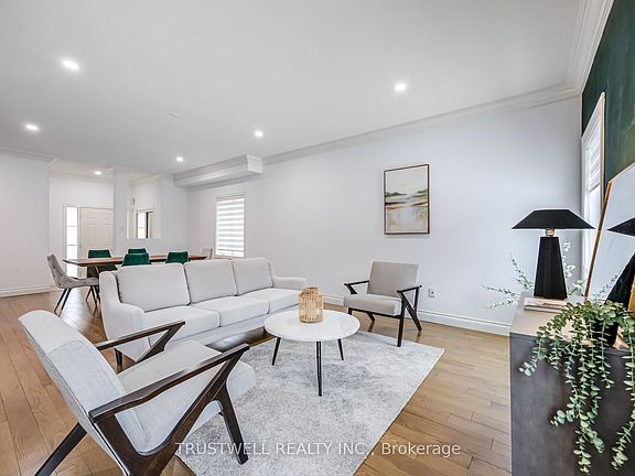 4th image of 467 Pleasant Ridge Ave