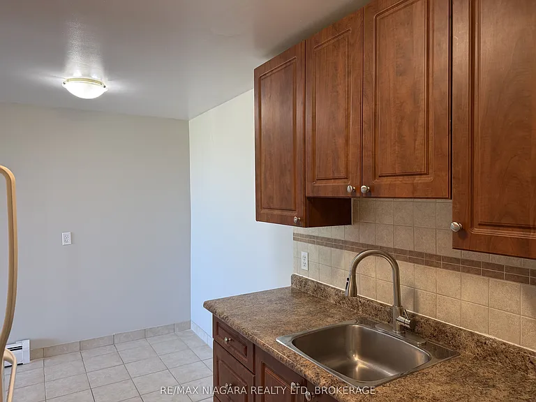 7 Riverview Blvd #305 — Photo 10