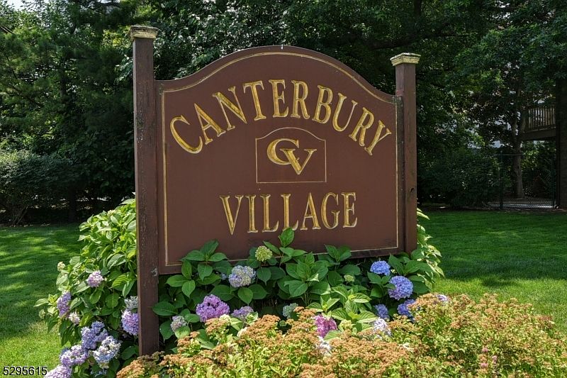1st image of 54 Canterbury Ln #54
