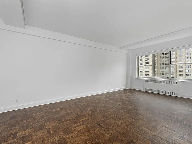 300 E 57th St #18A — Photo 9