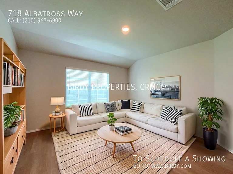718 Albatross Way — Photo 3