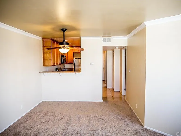 1605 E 2nd St #305 — Photo 9