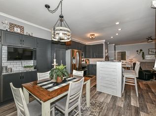 1202 Woodbury Cmn UNIT C, Waukesha, WI 53189