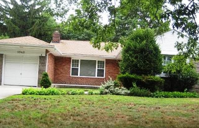 2nd image of 1045 Clayton Rd