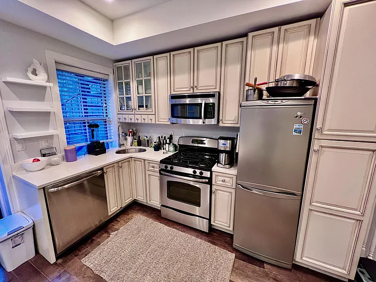 12 Grove St #1 — Photo 2