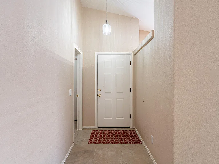 4504 W Sun Quest St — Photo 3