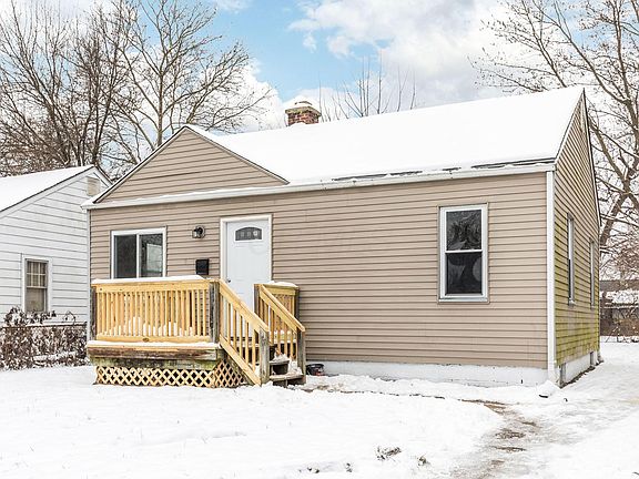2nd image of 2681 Hiawatha St