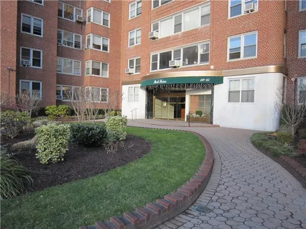 110-45 Queens Boulevard image 1 of 10