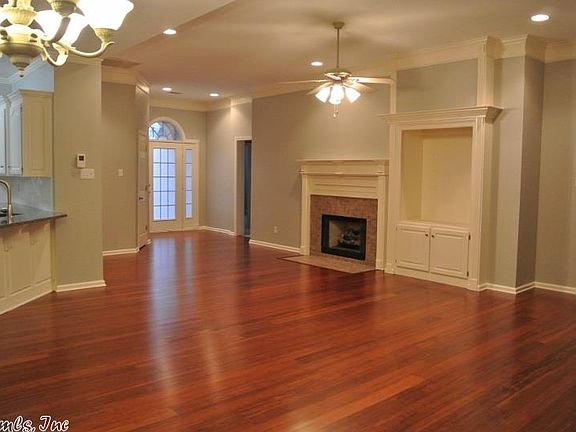 5th image of 10 Dale Ct