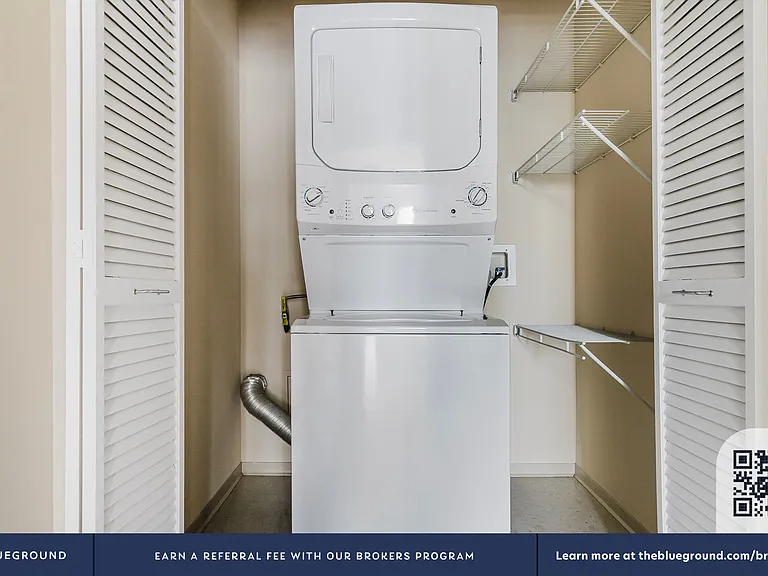 Washer/Dryer in Apartment