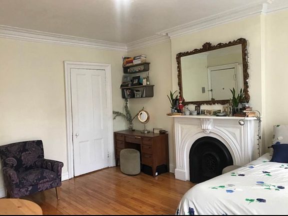 3rd image of 66 Livingston St APT 6
