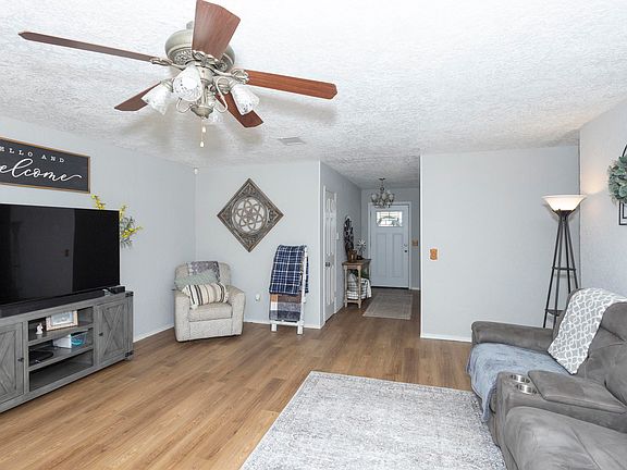 3rd image of 5505 Billy Lee Dr