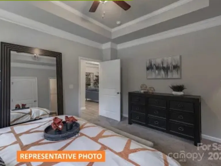 1260 Langston Ln — Photo 8
