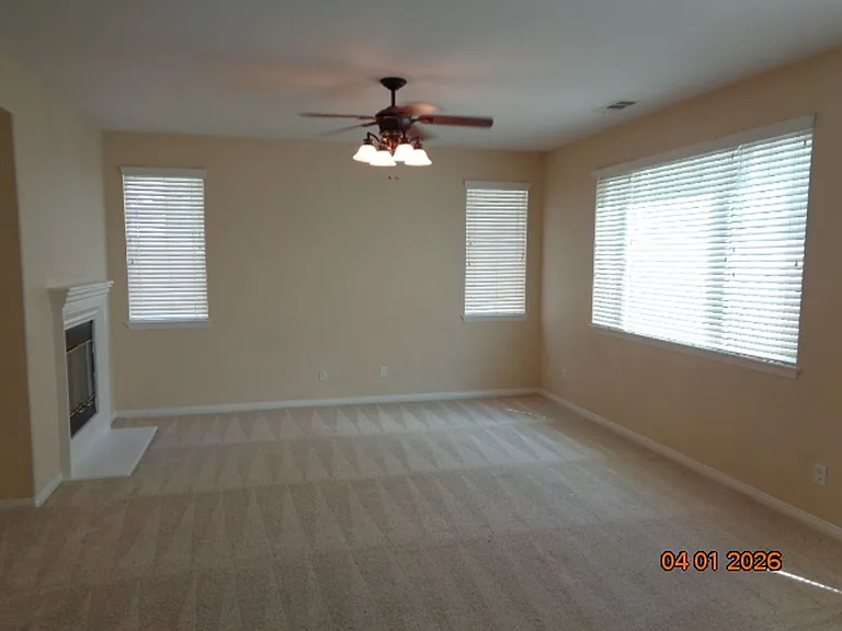 42308 Klamath Ln — Photo 4