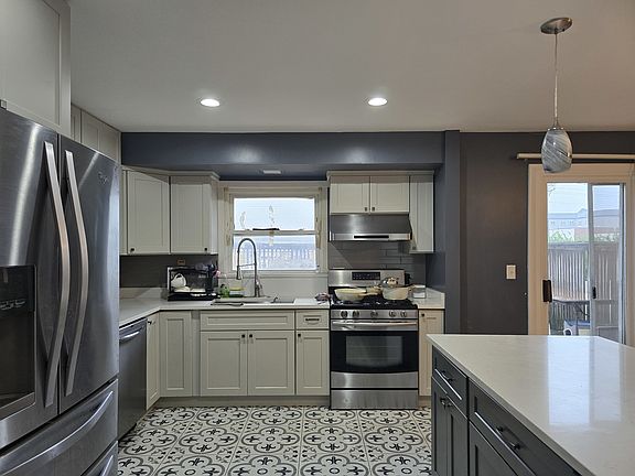 4th image of 1469 William Clifford Ln
