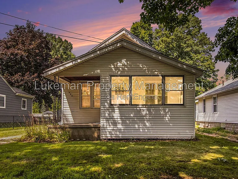 539 Gayle Ave — Photo 2