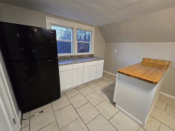 3rd image of 688 Dixwell Ave #3