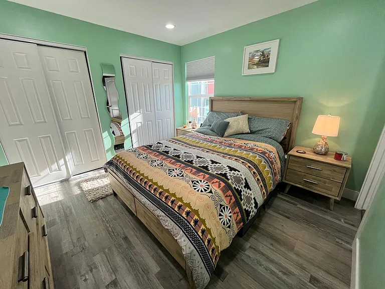 13573 Eldridge Ave — Photo 15