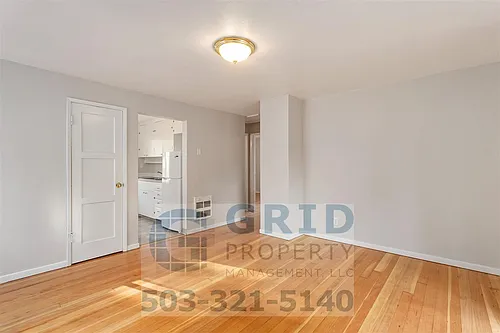 1108 Grand Blvd Photo 1