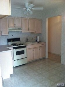 14 65th St APT 5, West New York, NJ, 07093