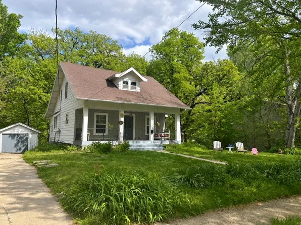 1231 39th St, Des Moines, IA 50311