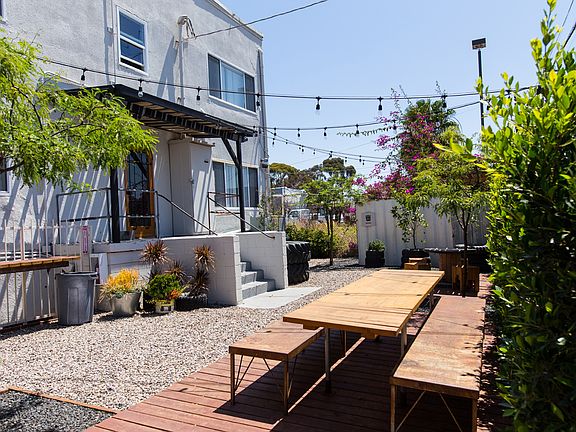 3rd image of 2605 Logan Ave #48aa2dc21