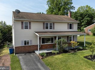 5611 Devon Dr, Harrisburg, PA 17112