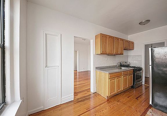 5th image of 25-98 36th St #3A