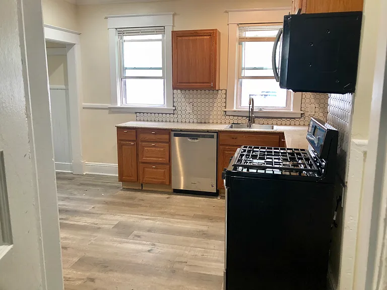 615 Myrtle Ave #1 — Photo 5